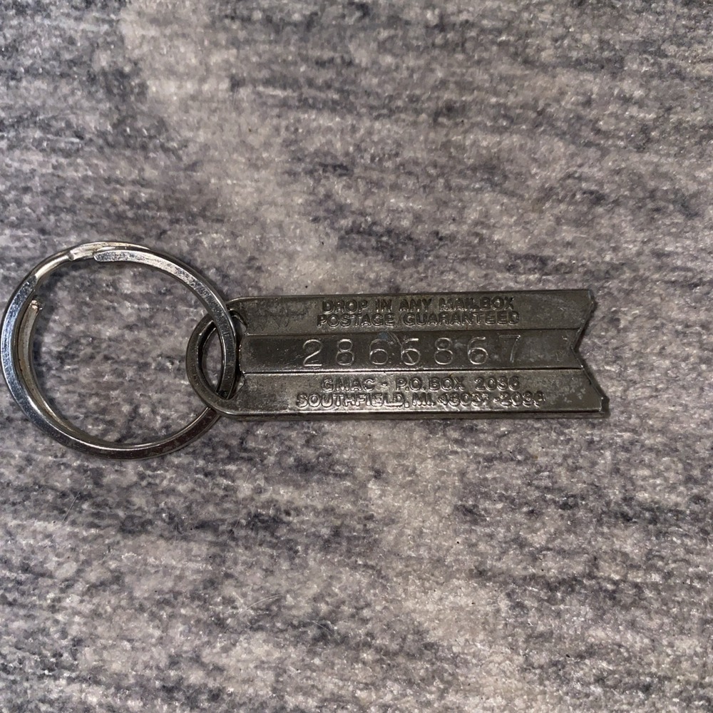 Vintage General Motors GMAC Double Keychain "Drop in Mail Box" Holder - Picture 2 of 3